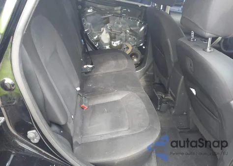 2013 Nissan Rogue S/Sv z USA, uszkodzony, nr VIN JN8AS5MT5DW542556